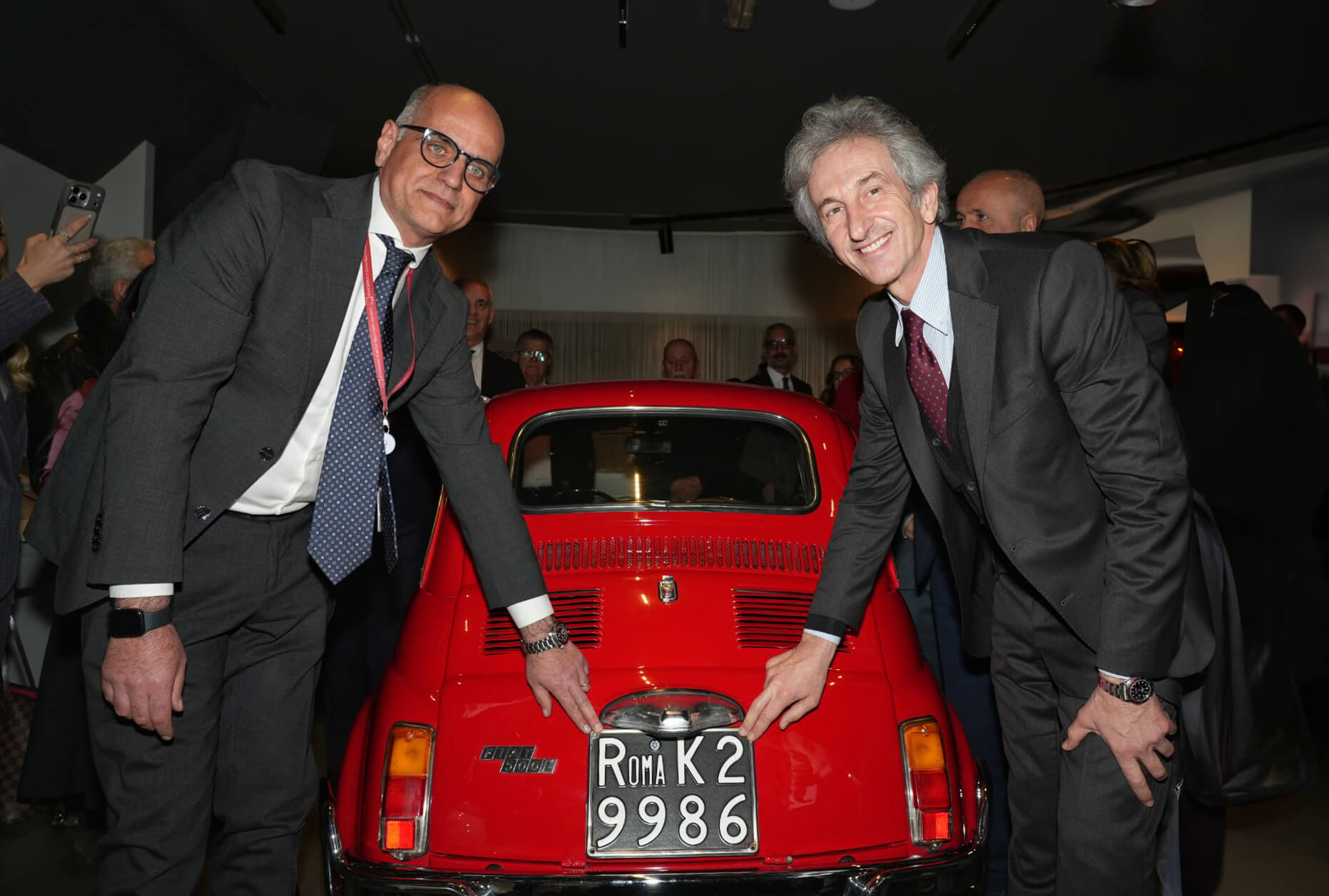 Targhe storiche: al via la produzione anche con il design d'epoca