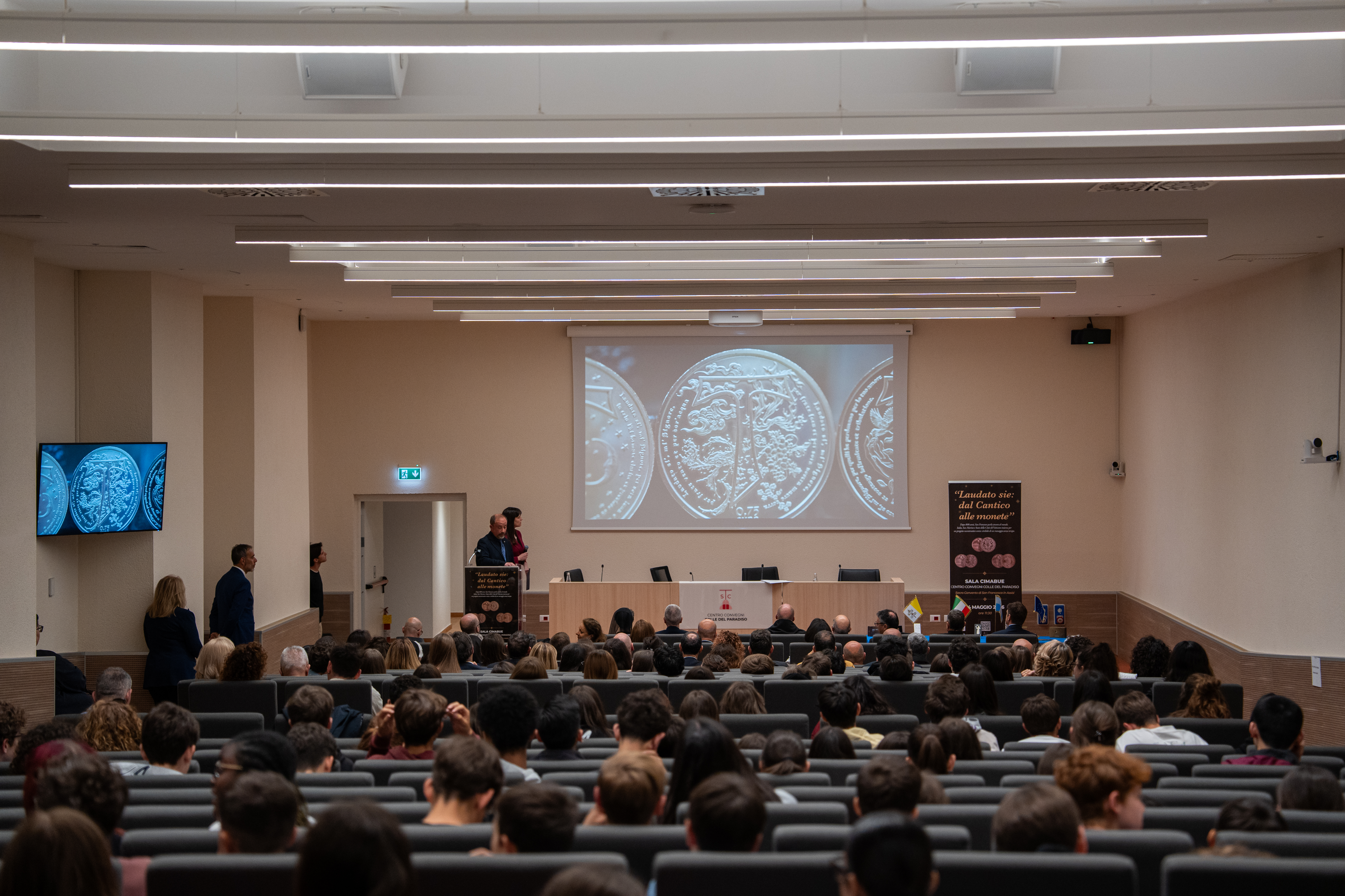 Presentato ad Assisi il trittico numismatico che celebra San Francesco